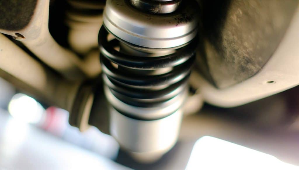 Que faire si vos amortisseurs grincent? astuces