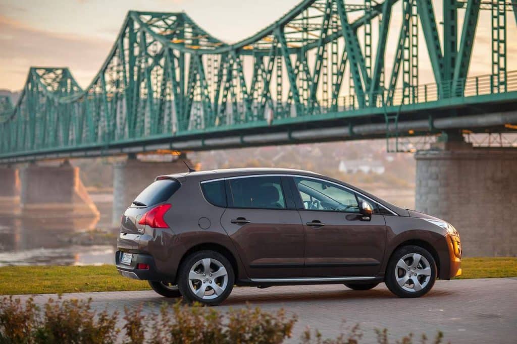 Volume coffre Peugeot 3008 : idéal pour la famille ?